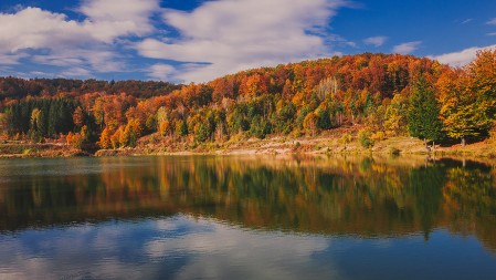 Goč – planina, jezero i manastiri u podnožju