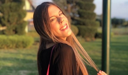 Rođena sa 520 grama i mogla da stane u šaku: Mlada Aleksandra danas je hrabra devojka koja ponosno korača napred i kaže - bilo je teško, ali odustajanje nije opcija