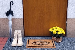 Gotovo svaka srpska kuća ima ove navike, a veruje se da donose bedu i siromaštvo: Evo šta treba uraditi