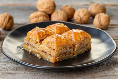 Srbi, ovako Turkinje prave najsočniju baklavu! Tajna je u 1 sastojku - recept se prenosi s kolena na koleno
