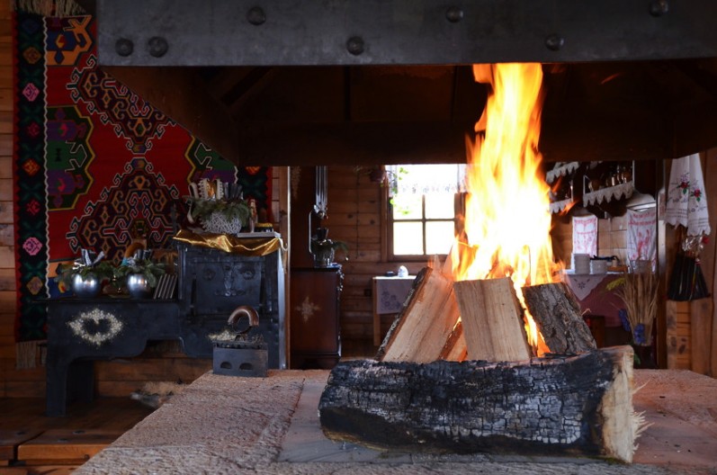 Ujutru se ne daje ništa iz kuće pre nego što se neko prekrsti