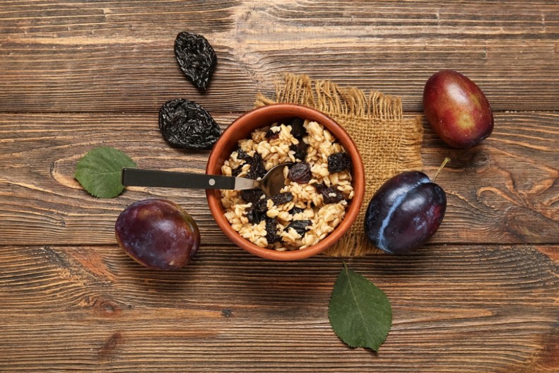 Kaša sa suvim šljivama: Zaboravljena večera koja zasiti dušu