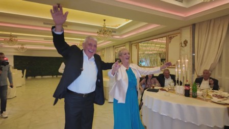 Svakog dana sam išao do govornice da je pozovem: Nevenka i Vlastimir proslavili 50 godina braka, ovo je priča o pravoj ljubavi i trajanju