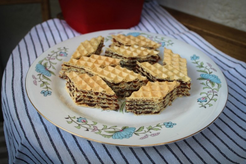 RECEPT ZA STARINSKE OBLANDE: Prave se od samo 4 sastojaka, a ukus je neodoljiv