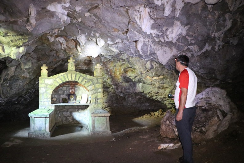 OVDE JE UBIJENO VIŠE OD 300 SRBA! Majka izašla sa BEBOM, a onda se desio POKOLJ, pećina KRILA KOSTI ŽRTAVA (FOTO)