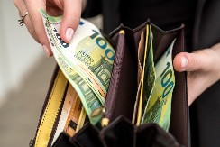 Jedan uređaj u kući svi bacamo, a on sadrži u sebi ČISTO ZLATO: Parice mogu da vam kaplju, ako znate za ovu stvar